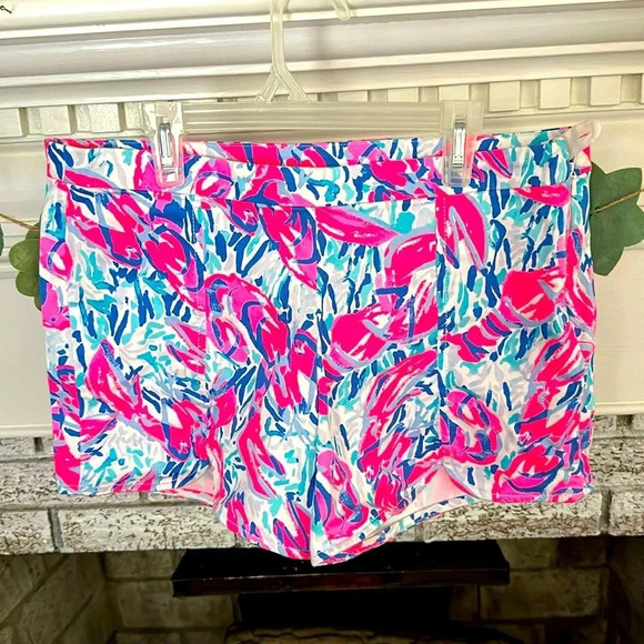 Lilly Pulitzer Hazelle stretch shorts cosmic coral cracked up print size 4 - Picture 1 of 3